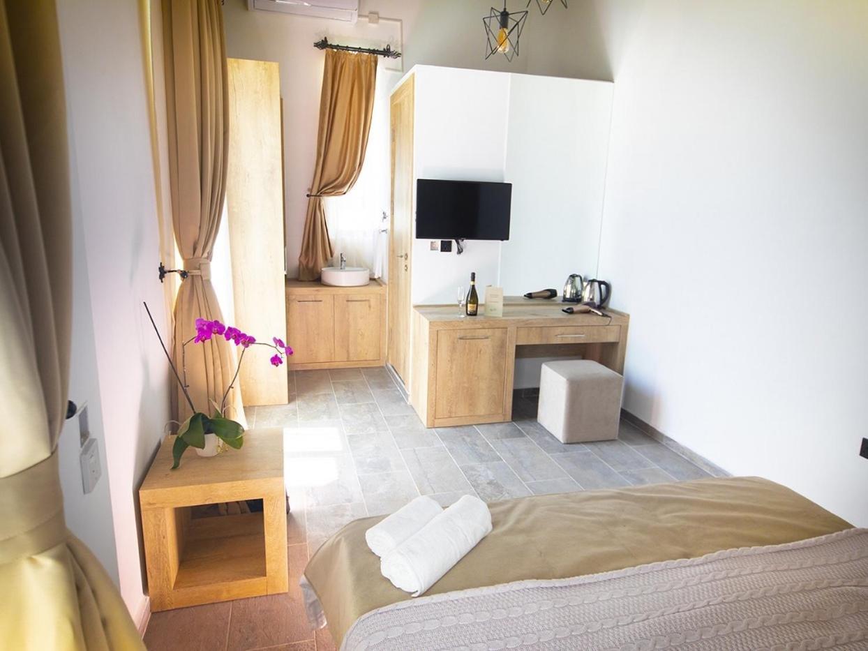 Avenue Hotel Kyrenia  Esterno foto